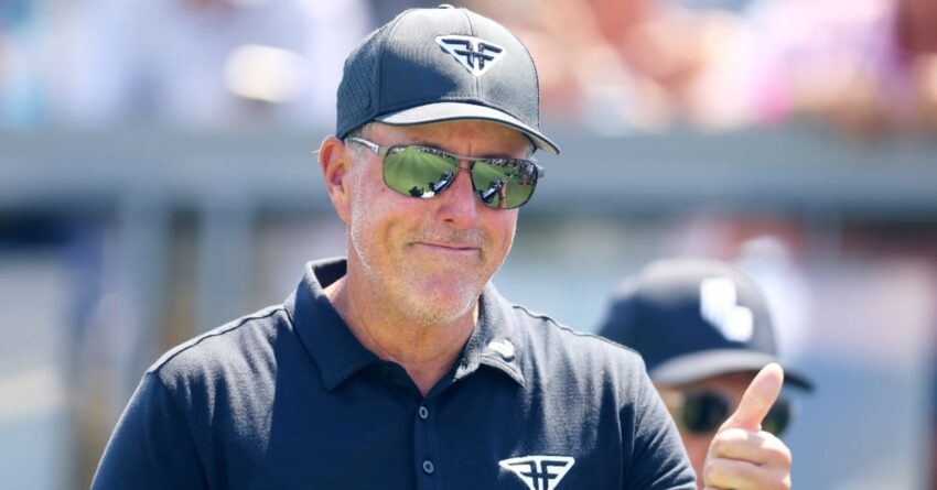 phil-mickelson-offers-stark-warning-to-sports
betters
