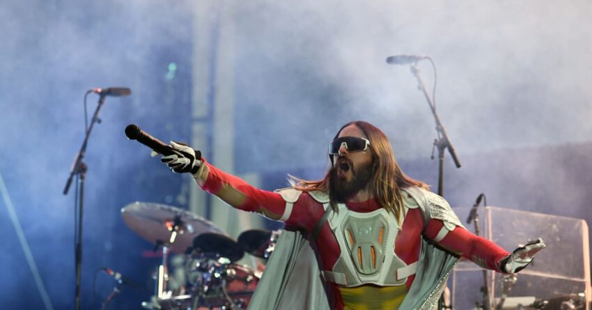 actor-jared-leto-sets-record-climbing-empire-state
building