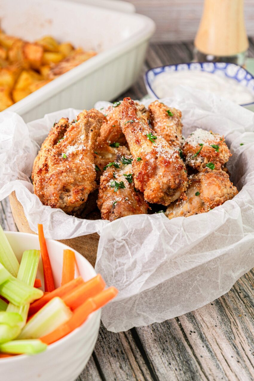 air-fryer-garlic-and-parmesan-chicken-wings