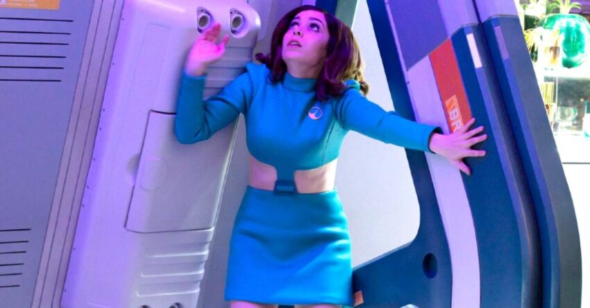 ‘black-mirror’-reveals-season-7-cast,-first-‘sequel’
episode